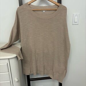 Asymmetrical beige cotton/rayon top. Lovely material. Loose fit. Size L.